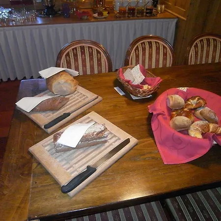 Chalet-hotel Larix Szálloda 3*