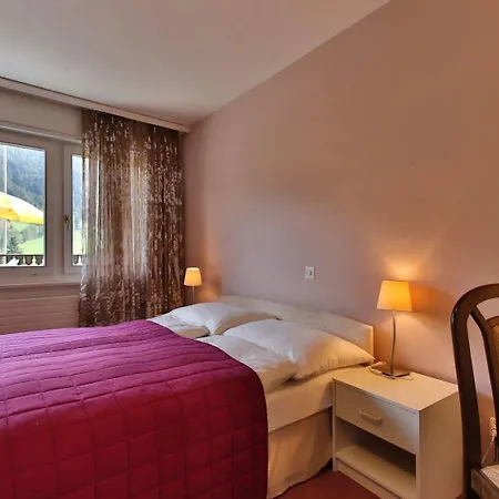 Chalet-hotel Larix Szálloda 3*