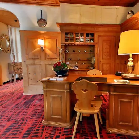 Chalet-hotel Larix Szálloda Davos