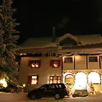 Chalet-hotel Larix 酒店