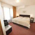 酒店 Chalet-hotel Larix 3*