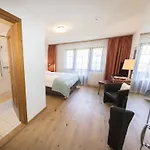 Chalet-hotel Larix 3*