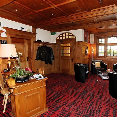 Chalet-hotel Larix ホテル 3*